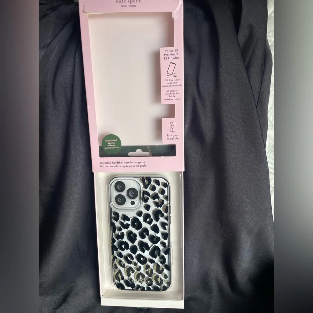 Kate Spade iPhone13/12 ProMax Leopard Spot Clear Black/Metallic Gold MagSafe
